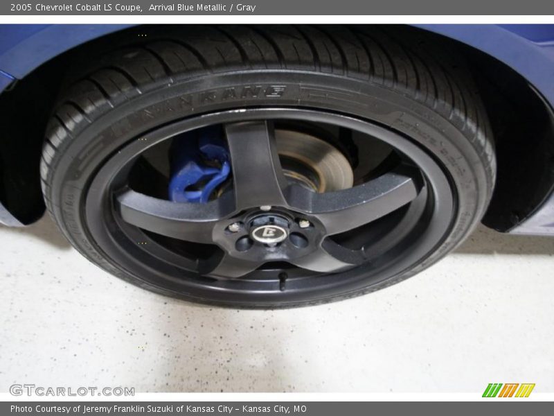 Arrival Blue Metallic / Gray 2005 Chevrolet Cobalt LS Coupe