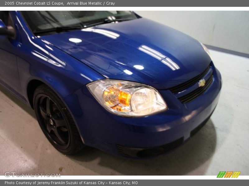 Arrival Blue Metallic / Gray 2005 Chevrolet Cobalt LS Coupe