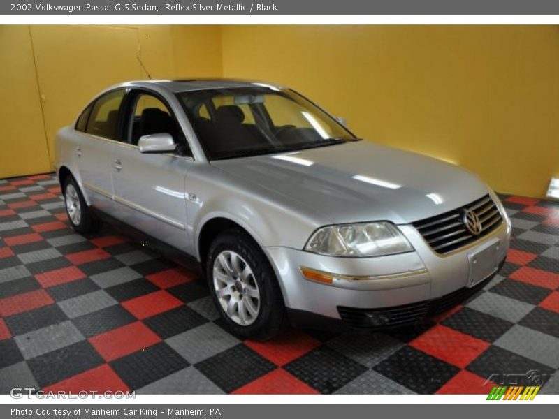 Reflex Silver Metallic / Black 2002 Volkswagen Passat GLS Sedan