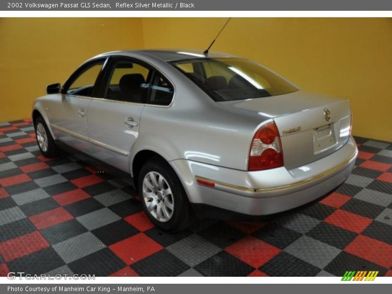 Reflex Silver Metallic / Black 2002 Volkswagen Passat GLS Sedan