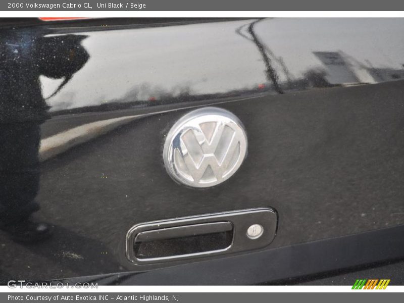 Uni Black / Beige 2000 Volkswagen Cabrio GL