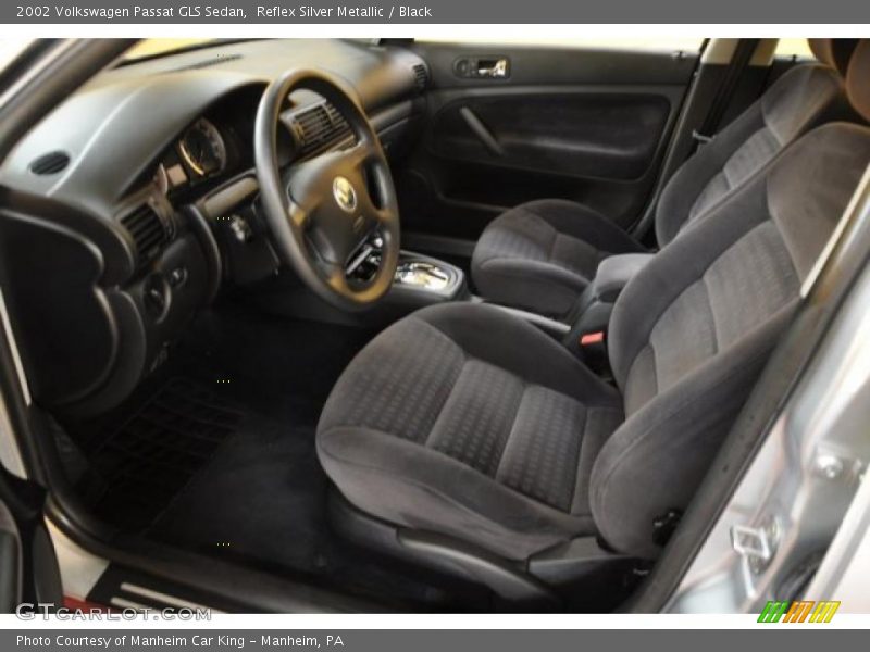 Reflex Silver Metallic / Black 2002 Volkswagen Passat GLS Sedan