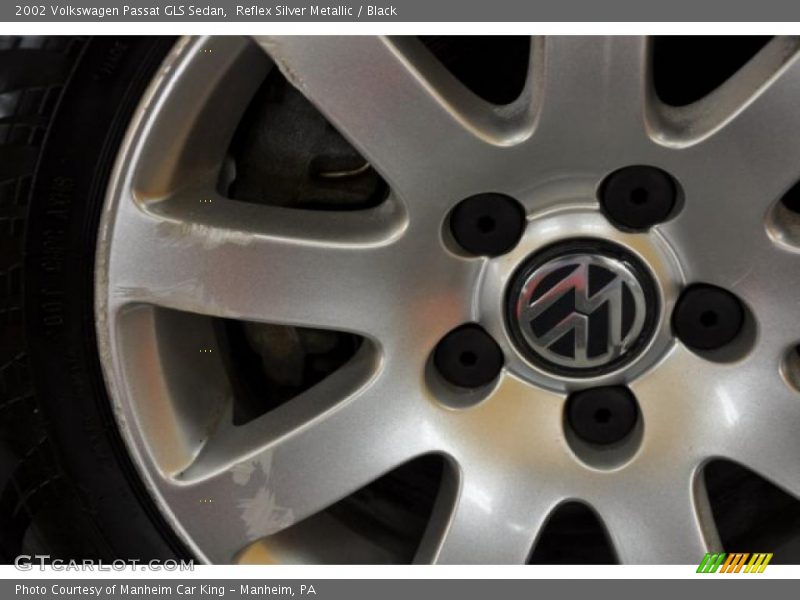 Reflex Silver Metallic / Black 2002 Volkswagen Passat GLS Sedan