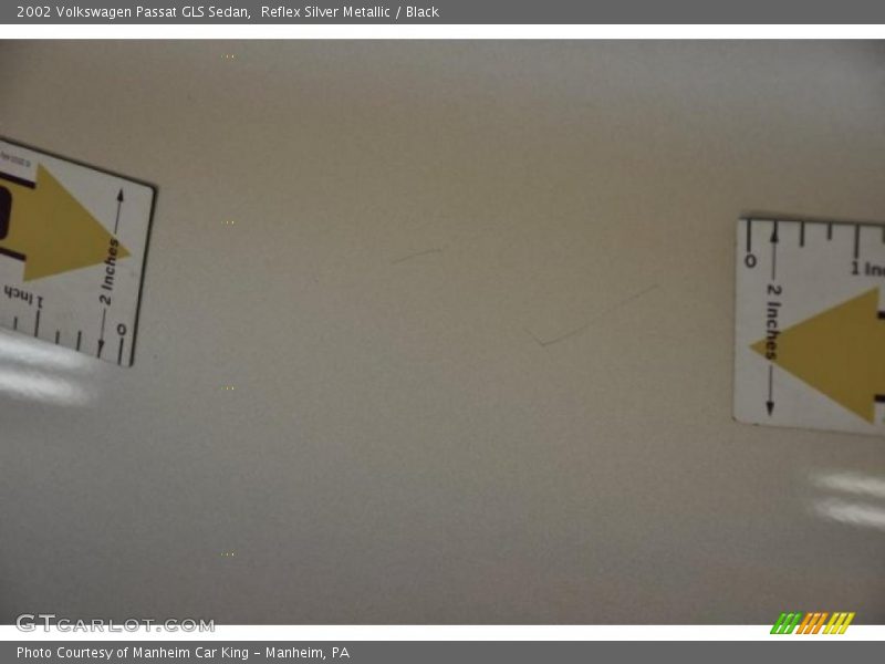 Reflex Silver Metallic / Black 2002 Volkswagen Passat GLS Sedan