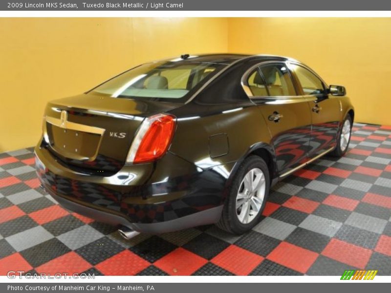 Tuxedo Black Metallic / Light Camel 2009 Lincoln MKS Sedan