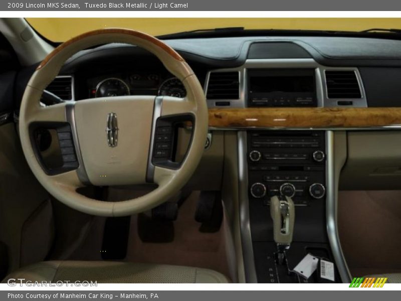 Tuxedo Black Metallic / Light Camel 2009 Lincoln MKS Sedan