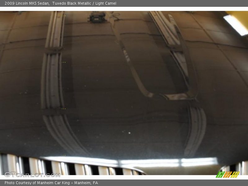 Tuxedo Black Metallic / Light Camel 2009 Lincoln MKS Sedan