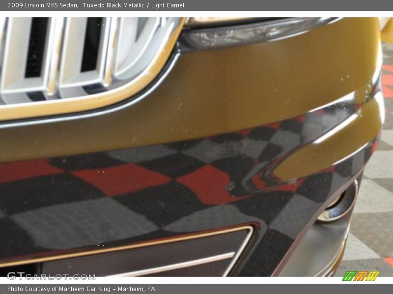 Tuxedo Black Metallic / Light Camel 2009 Lincoln MKS Sedan