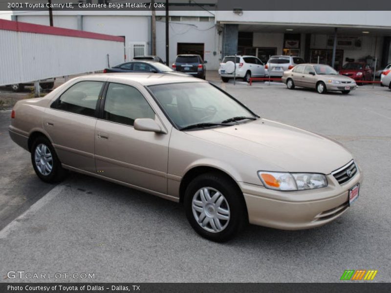 Cashmere Beige Metallic / Oak 2001 Toyota Camry LE