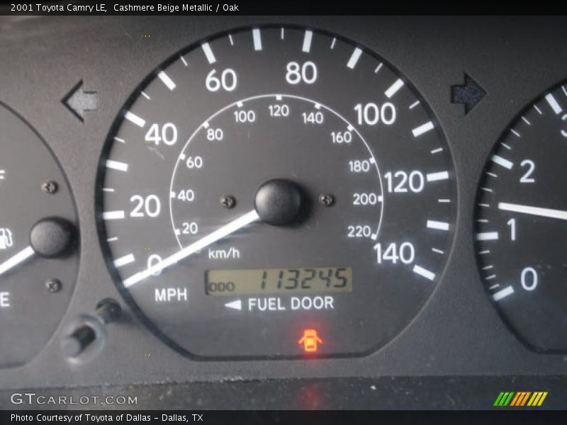 Cashmere Beige Metallic / Oak 2001 Toyota Camry LE