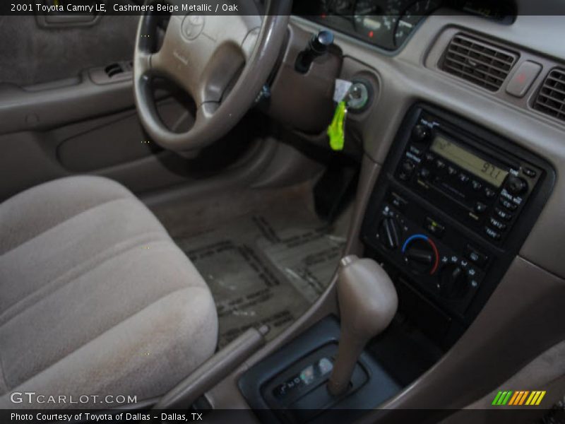 Cashmere Beige Metallic / Oak 2001 Toyota Camry LE