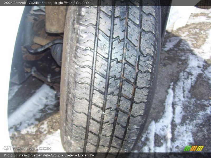 Bright White / Graphite 2002 Chevrolet Cavalier Sedan