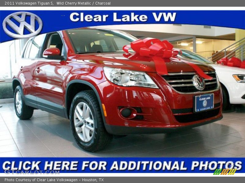 Wild Cherry Metallic / Charcoal 2011 Volkswagen Tiguan S