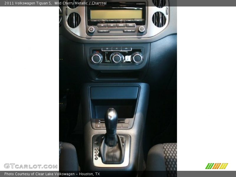 Wild Cherry Metallic / Charcoal 2011 Volkswagen Tiguan S