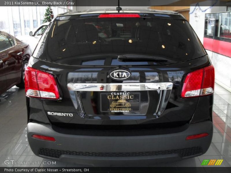 Ebony Black / Gray 2011 Kia Sorento LX