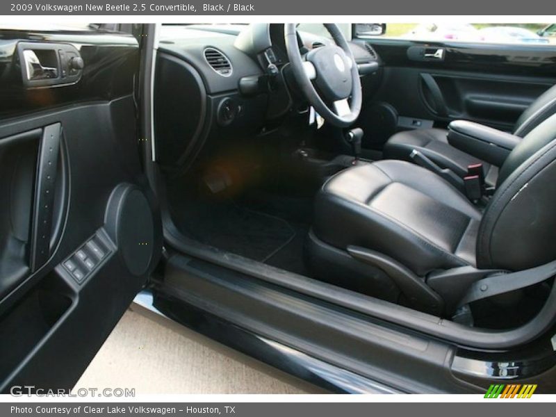 Black / Black 2009 Volkswagen New Beetle 2.5 Convertible