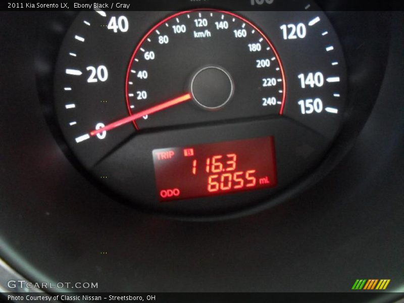 Ebony Black / Gray 2011 Kia Sorento LX