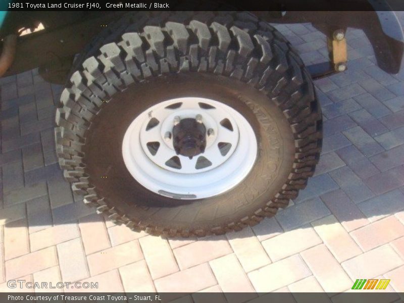 Custom Wheels of 1981 Land Cruiser FJ40