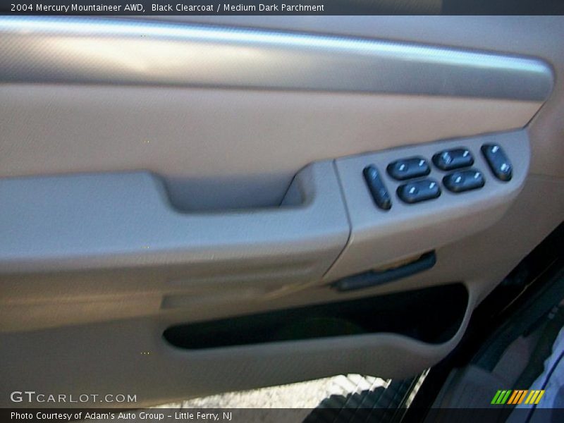 Black Clearcoat / Medium Dark Parchment 2004 Mercury Mountaineer AWD