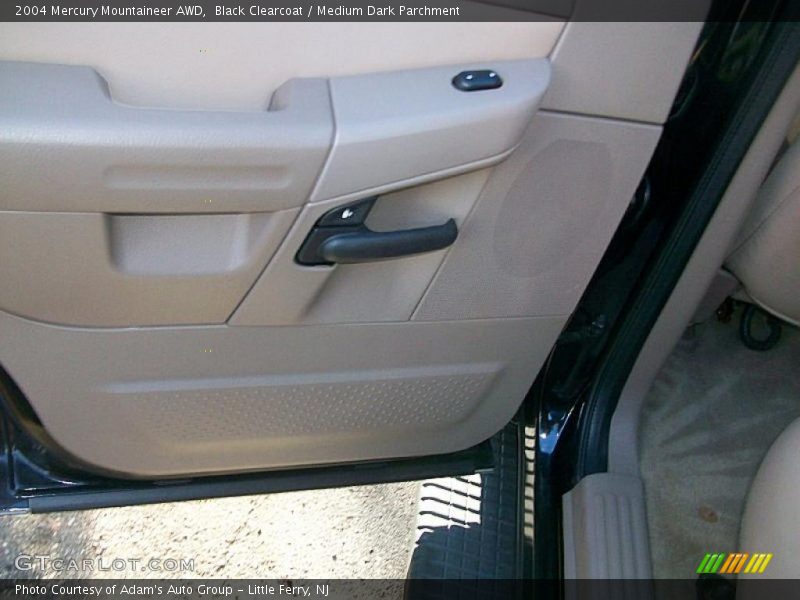 Black Clearcoat / Medium Dark Parchment 2004 Mercury Mountaineer AWD