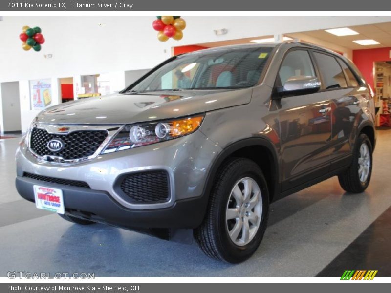 Titanium Silver / Gray 2011 Kia Sorento LX