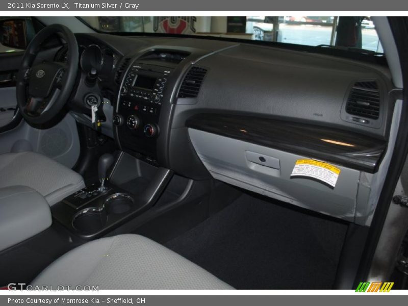 Titanium Silver / Gray 2011 Kia Sorento LX