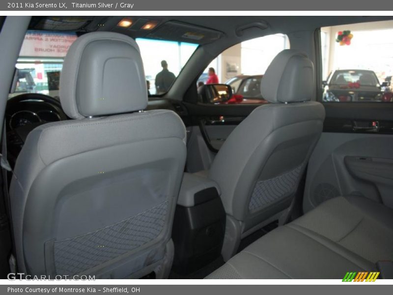 Titanium Silver / Gray 2011 Kia Sorento LX