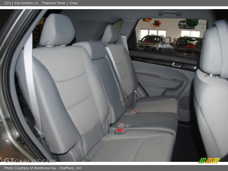 Titanium Silver / Gray 2011 Kia Sorento LX