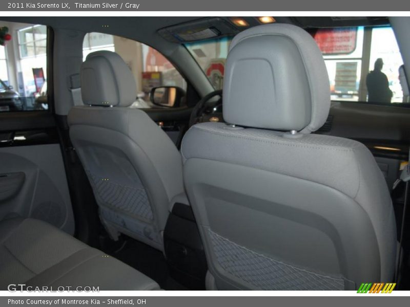Titanium Silver / Gray 2011 Kia Sorento LX