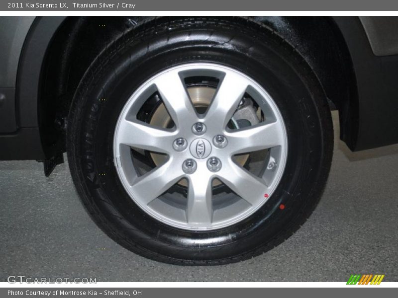 Titanium Silver / Gray 2011 Kia Sorento LX