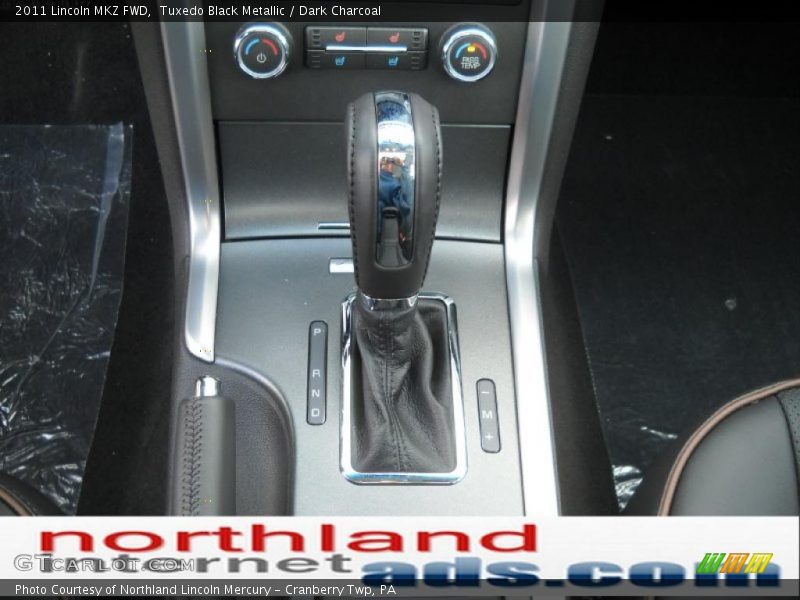 Tuxedo Black Metallic / Dark Charcoal 2011 Lincoln MKZ FWD