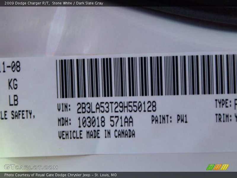 Stone White / Dark Slate Gray 2009 Dodge Charger R/T