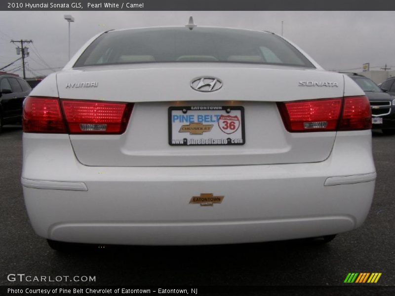 Pearl White / Camel 2010 Hyundai Sonata GLS