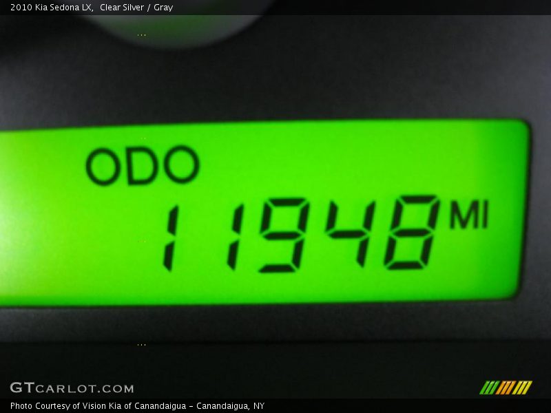 Clear Silver / Gray 2010 Kia Sedona LX