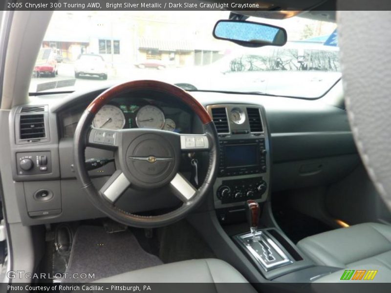 Dashboard of 2005 300 Touring AWD