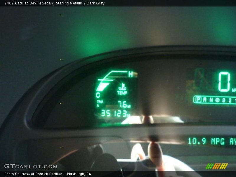 Sterling Metallic / Dark Gray 2002 Cadillac DeVille Sedan