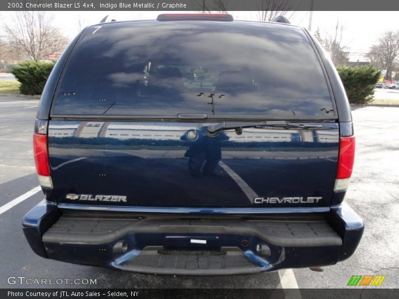 Indigo Blue Metallic / Graphite 2002 Chevrolet Blazer LS 4x4