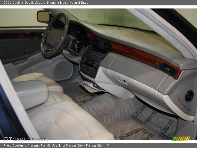 Midnight Blue / Neutral Shale 2001 Cadillac DeVille Sedan