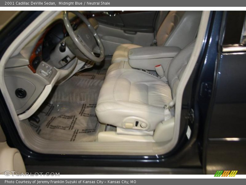 Midnight Blue / Neutral Shale 2001 Cadillac DeVille Sedan
