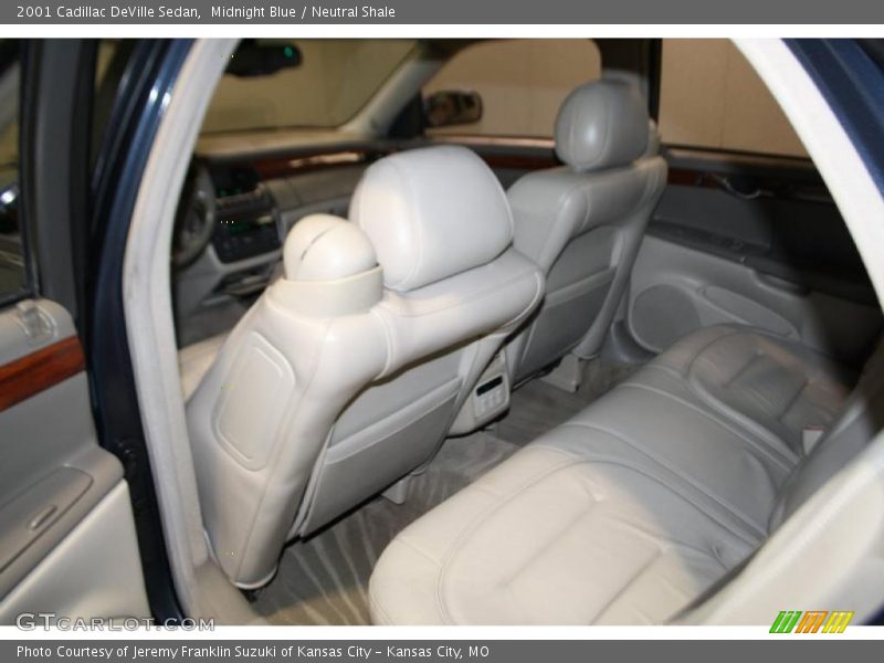Midnight Blue / Neutral Shale 2001 Cadillac DeVille Sedan