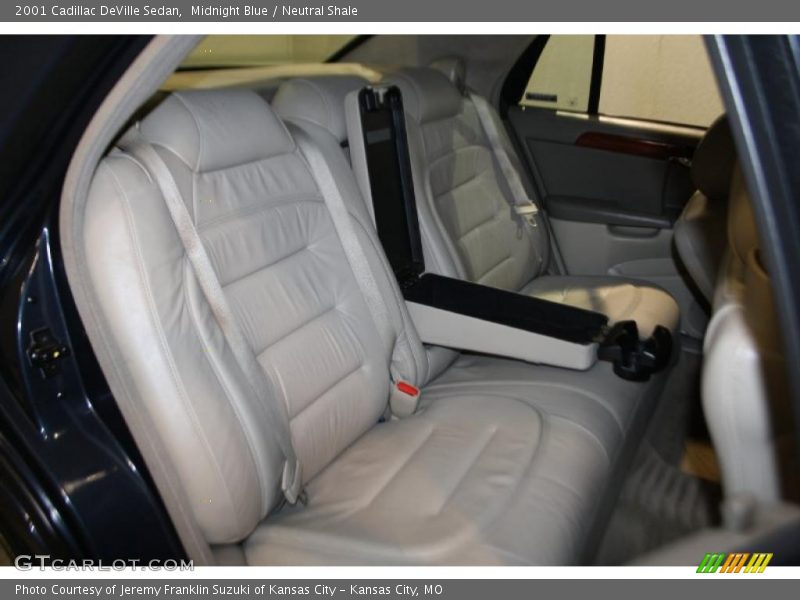 Midnight Blue / Neutral Shale 2001 Cadillac DeVille Sedan