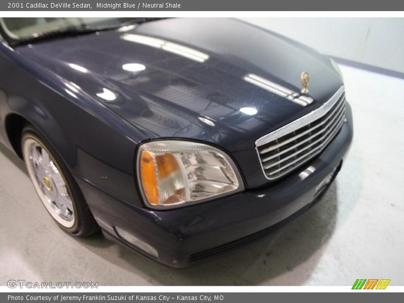 Midnight Blue / Neutral Shale 2001 Cadillac DeVille Sedan