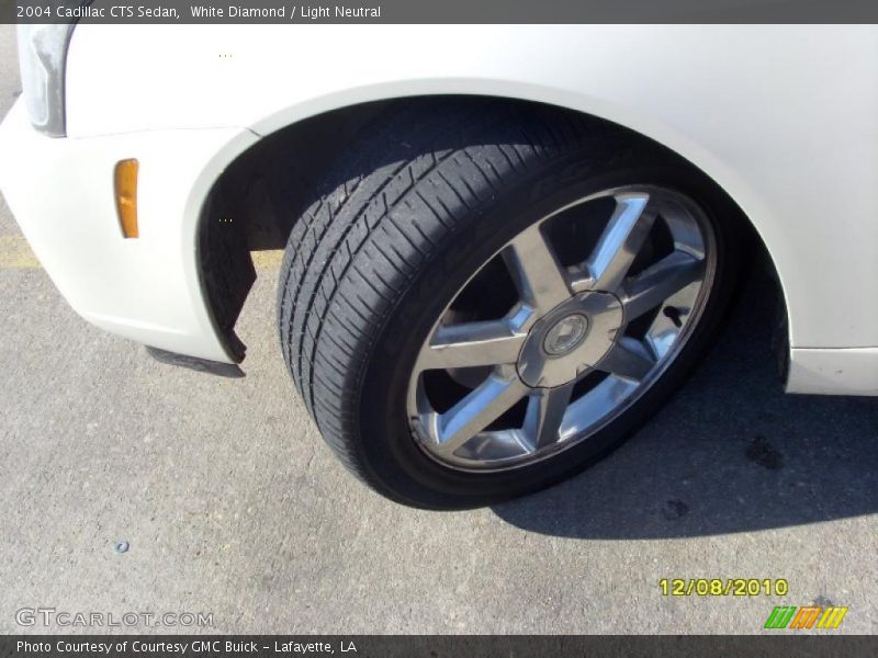 White Diamond / Light Neutral 2004 Cadillac CTS Sedan
