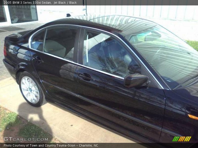 Jet Black / Black 2005 BMW 3 Series 330xi Sedan