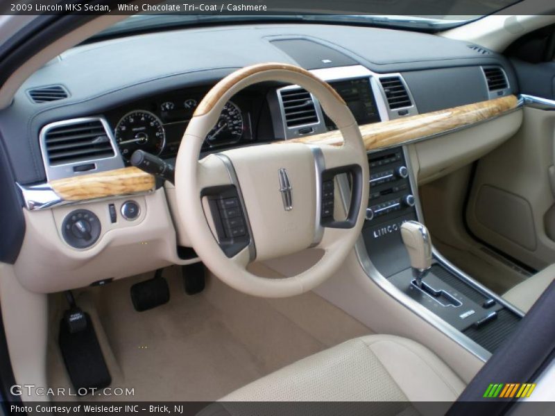 White Chocolate Tri-Coat / Cashmere 2009 Lincoln MKS Sedan