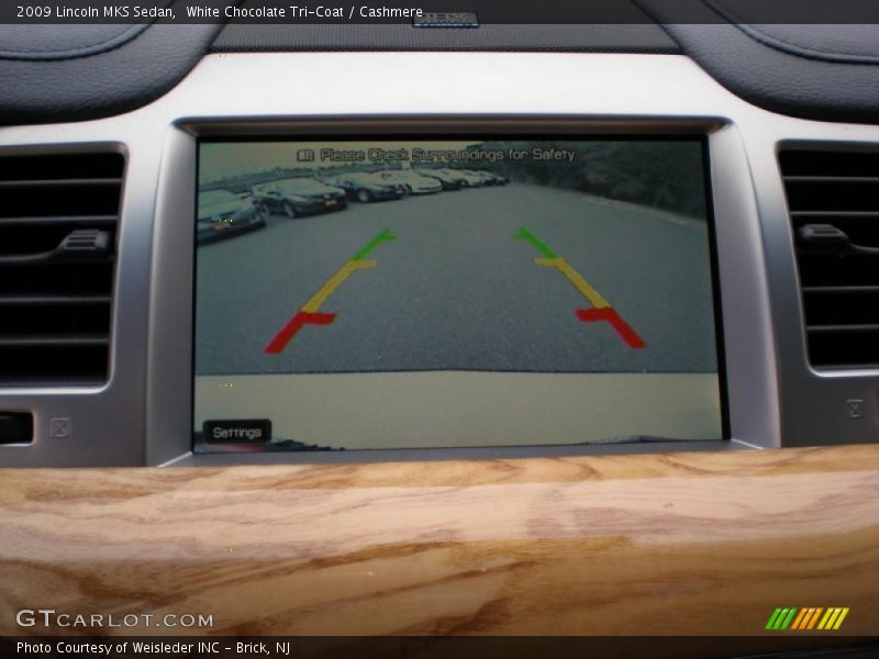 White Chocolate Tri-Coat / Cashmere 2009 Lincoln MKS Sedan