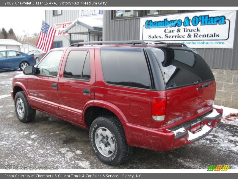 Victory Red / Medium Gray 2002 Chevrolet Blazer LS 4x4