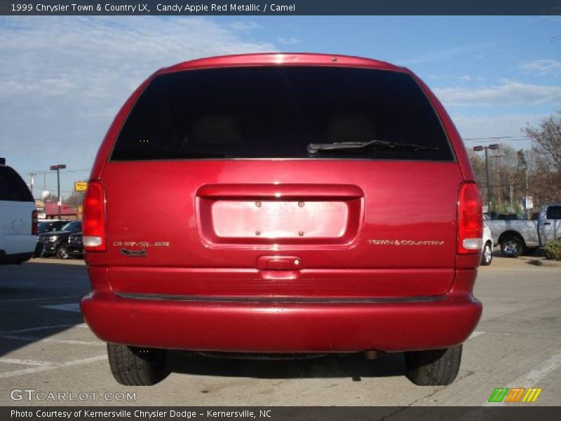 Candy Apple Red Metallic / Camel 1999 Chrysler Town & Country LX