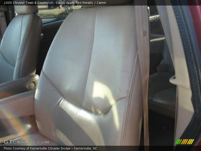 Candy Apple Red Metallic / Camel 1999 Chrysler Town & Country LX