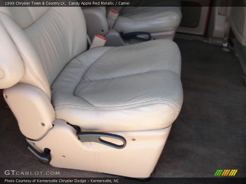 Candy Apple Red Metallic / Camel 1999 Chrysler Town & Country LX